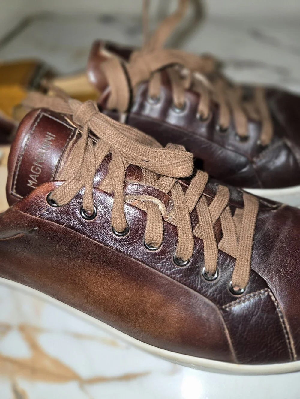 Magnanni Men's  Leather Casual Sneakers Size 10 1/2 M, retails For $475.00
